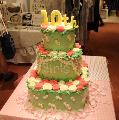 Girls10周年記念ケーキ