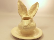 ウサギの陶器のプランター