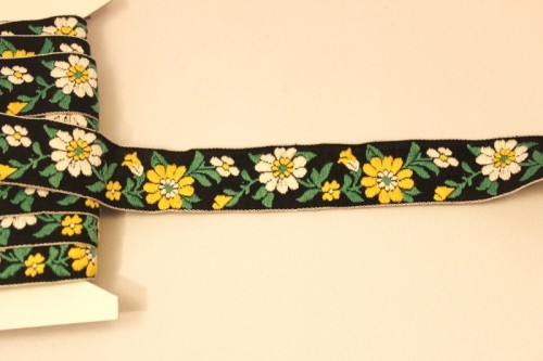 チェコ刺繍リボン 黒 白と黄のお花 アンティーク