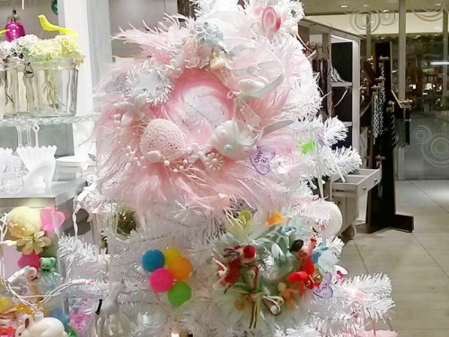 羽根のリースでかわいいxmas飾りをハンドメイド 渋谷ヒカリエ