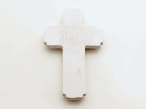 木製のクロス・十字架（ホワイト ）裏面