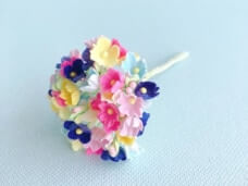 小花のブーケ　ビビットカラーの造花 ヴィンテージDeco